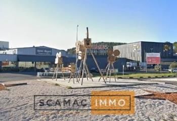 Local commercial à louer Les Pennes-Mirabeau - Zone Plan de Campagne