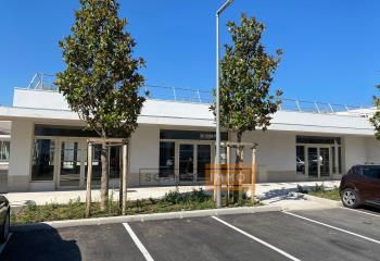 Local commercial à louer ou vendre Hyères - Proche autoroute