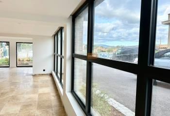 Local mixte à louer Sainte-Maxime - Entrée centre-ville