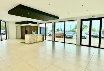 Local d'activités à vendre Fréjus - Sortie A8