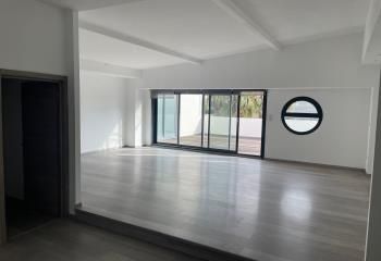 Location entrepôt Six-Fours-les-Plages - 600 m²