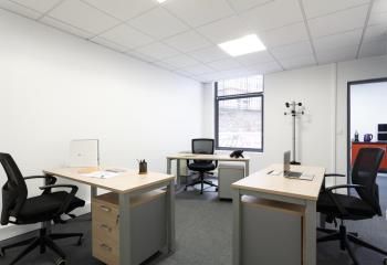 Bureaux lumineux Paris 15 - Métro Dupleix - RER Champ de Mars