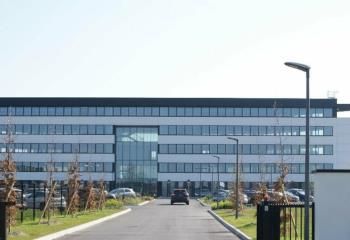 Location bureaux Bezannes - Proche bus et tramway Léon Blum