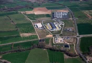 Terrain industriel clé en main - Combronde, accès autoroutes et RCEA