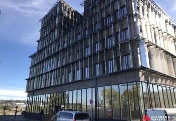 Location bureaux Bordeaux Quai de Brienne - Proche Tramway et Gare Saint-Jean