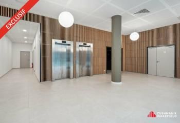 Location bureaux Bordeaux Place Ravezies - Tramway et centre-ville