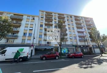 Location bureaux Saint-Priest centre - Proche A43, A46, Tram T2