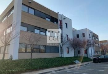 Location bureaux Saint-Priest - Proche A43 et Tram T2