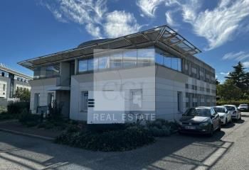 Vente bureaux Bron - Proche A43, périphérique et tramways T2 et T5