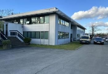 Location bureaux Mérignac - Proche Rocade sortie 11, bus et tram