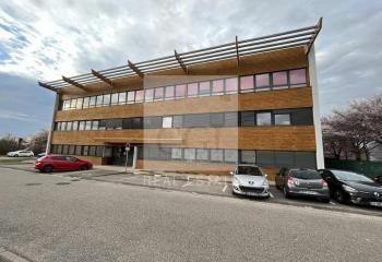 Location bureaux Saint-Priest - Parc Technologique, Tram T2, Bus 93