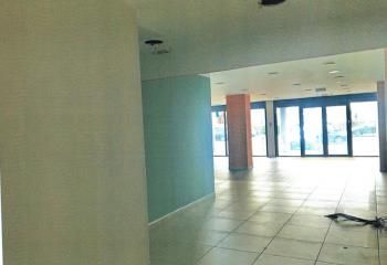 Location bureaux Auterive, proche commerces et habitations