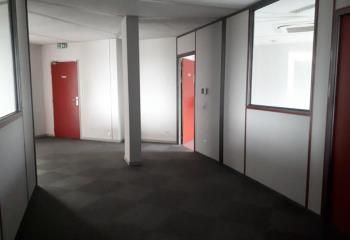 Location bureaux Labège - Proximité bus, commerces et périphérique