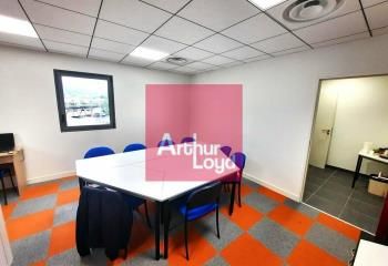 Location bureau Clermont-Ferrand - Proche tramway et autoroutes