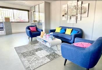 Bureaux à louer Éguilles - Proche Aix-en-Provence, bus, commerces et autoroutes