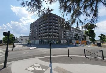 Local commercial à louer Bordeaux - Quartier des Bassins à flot