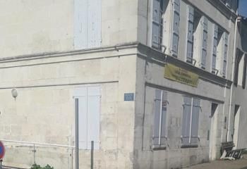 Location bureau Beurlay - Proche Rochefort, Saintes, Royan et La Rochelle
