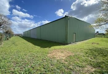 Local d'activité à louer Carpiquet - Accès plain-pied