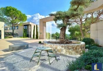 Bureaux opérés Sophia Antipolis - Gare routière - Autoroute A8