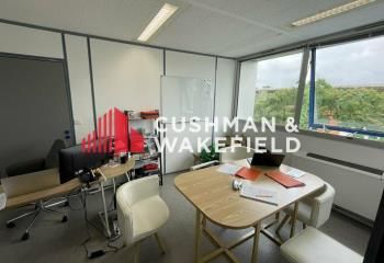 Location bureaux Labège - Proche périphérique et centre commercial Carrefour