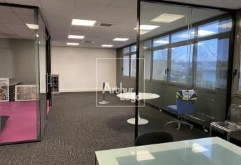 Location bureaux Saint-Pierre-du-Perray - Proximité grands axes et transports