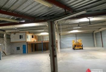 Local d'activité avec showroom à louer Eysines - Accès rocade sortie 9