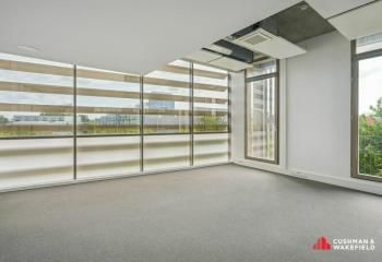 Location bureaux Bordeaux - Bassins à Flot - Proche Tramway et Bus