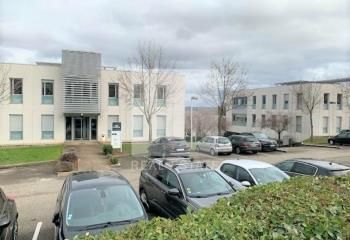 Location bureaux Limas - Parc tertiaire, fibre et climatisation