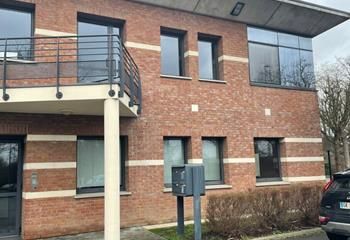 Location bureaux Wasquehal - Proche Lille, 12 places de parking