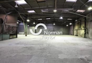 Local d'activité à louer Saint-Priest - Proximité A46 et A43