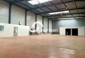 Local d'activité à louer Lozanne - Accès rapide autoroutes