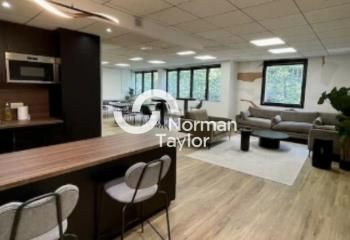 Location bureaux Lyon 3 - Proche métro B et tramway T1