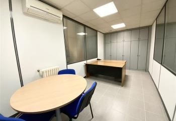 Bureau à louer Paris 17, entre les métros Brochant et Guy Môquet