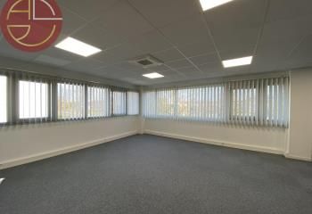 Bureaux à louer Castelnau-d'Estrétefonds, proche autoroute et RN