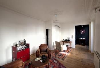 Location de bureaux à Paris 8, proche métro Champs-Élysées Clemenceau