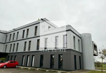 Location bureaux Pusignan - Proche A432 et aéroport St Exupéry