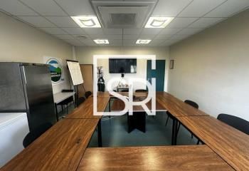 Location bureaux Aubière - Proche A75, A89, bus, tram et train