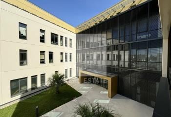 Location bureaux Genas - Proche A46 et aéroport Lyon-Saint Exupéry