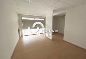 Location bureaux Montpellier - Proche bus, tramway, gare et autoroute