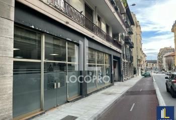 Vente local commercial Nice centre-ville - Parkings en sous-sol