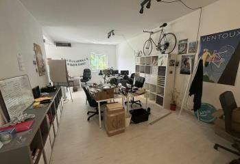 Bureaux à louer Clermont-Ferrand - Proche lignes de bus 71, 10, 35 et 36