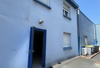 Location entrepôt Clermont-Ferrand - Proche aéroport et axes autoroutiers