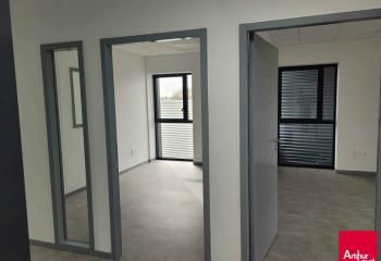 Location bureaux Rouillon (Le Mans) - Proximité secteur universitaire et autoroute