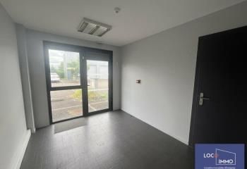 Local d'activité à louer Tresses - Proche Rocade bordelaise sortie 24