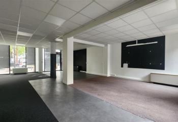 Location bureaux Paris 16, proche métro Exelmans, immeuble récent
