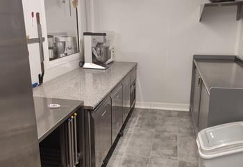 Local d'activité à louer Val-de-Reuil - Proche A13