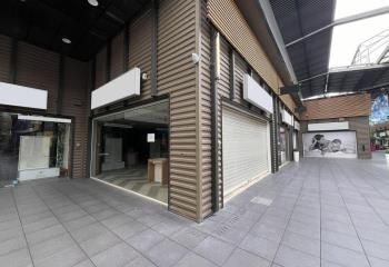 Location local commercial Marseille 11 - Centre commercial Grand V