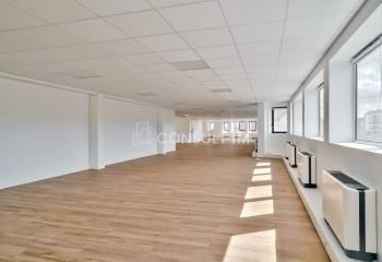 Location bureaux Issy-les-Moulineaux, proche métro Mairie d'Issy
