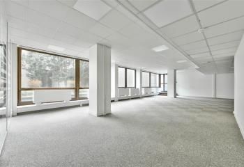 Location bureaux Saint-Cloud, proche des transports et des commodités