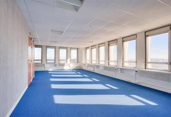 Location bureaux Paris 15, proche Gare Montparnasse, ascenseur et climatisation